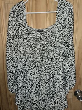 Simplee Plus 1X Leopard Print Romper Lantern Sleeves Print Layered Trim